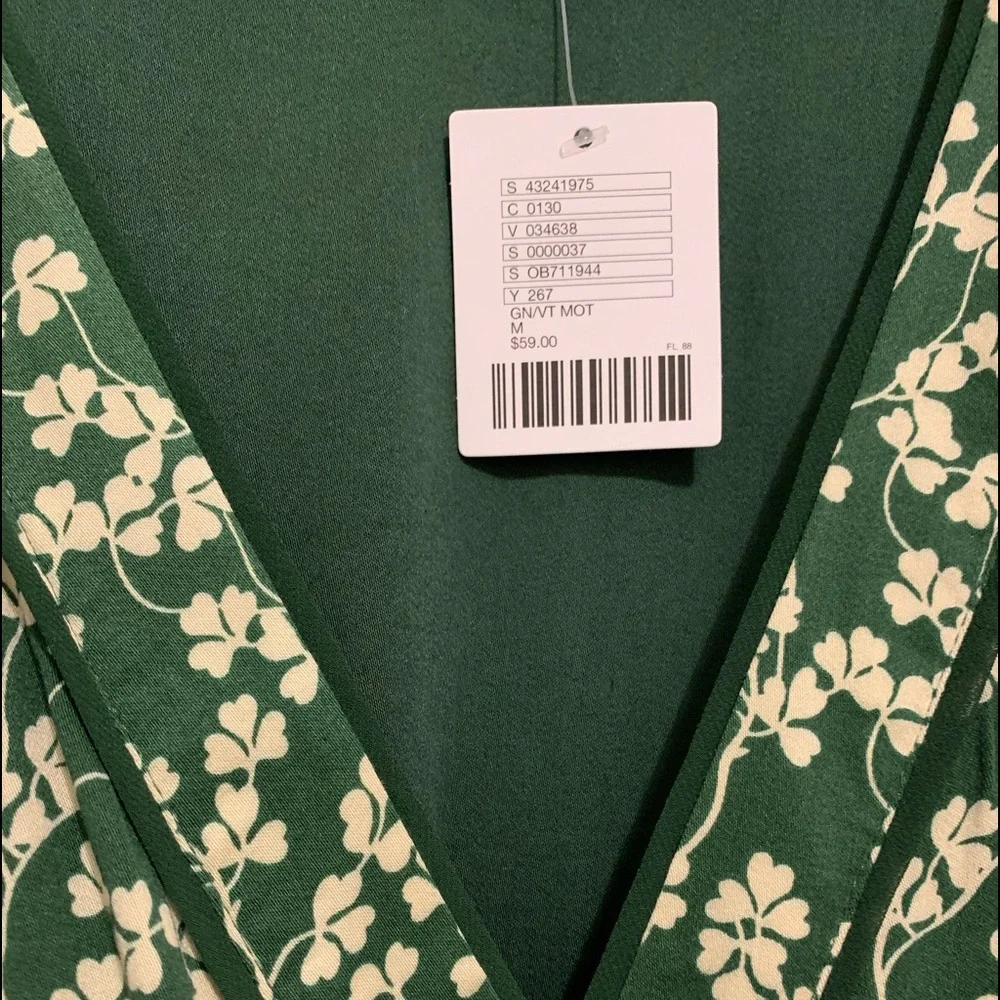 KIMCHI BLUE green clover wrap dress NWT medium - Picture 4 of 5